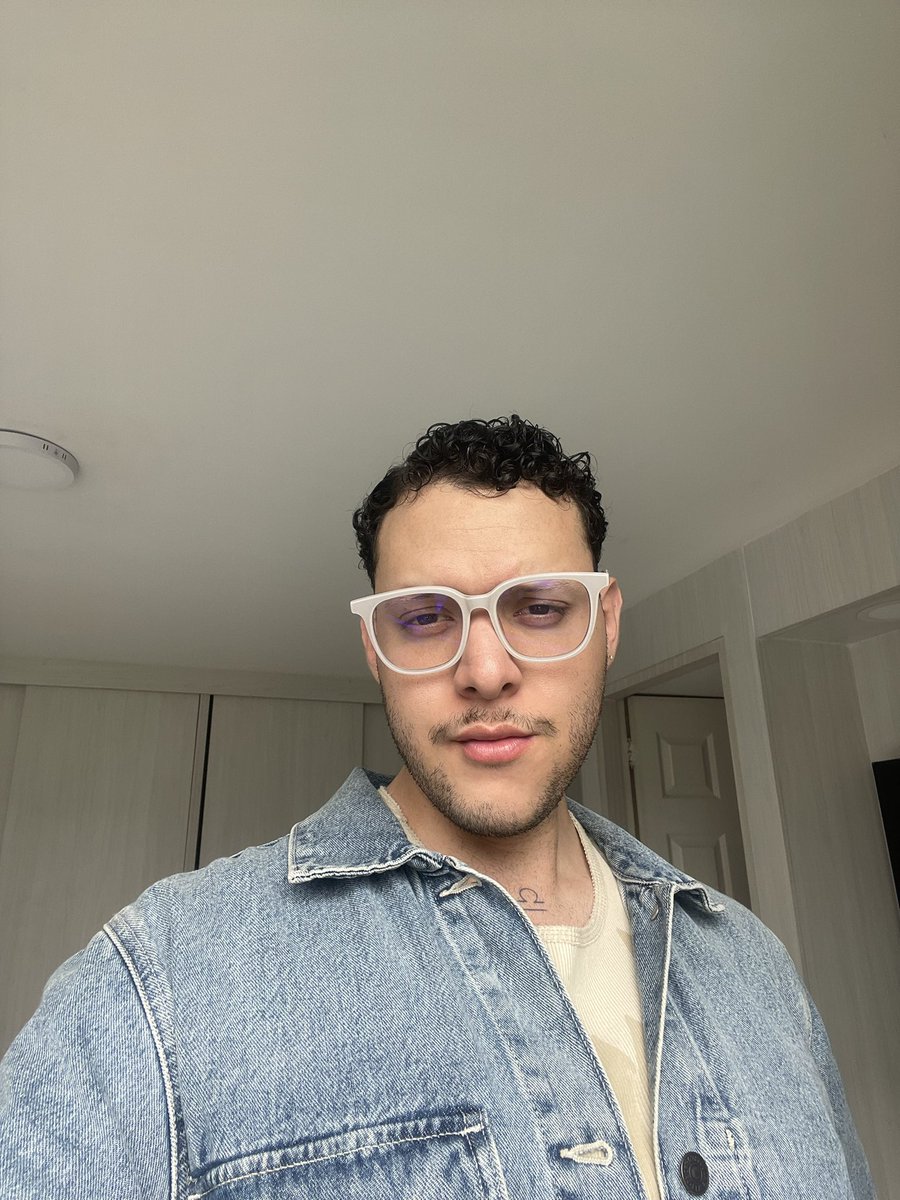 solotinni's tweet image. Las lindas, las cacorras, las lesbianas y todes votan por la izquierda , el pacto histórico y recuerda pedir el boletín por el representante afro a la cámara y votar #LIBRES 🇨🇴❤️‍🩹