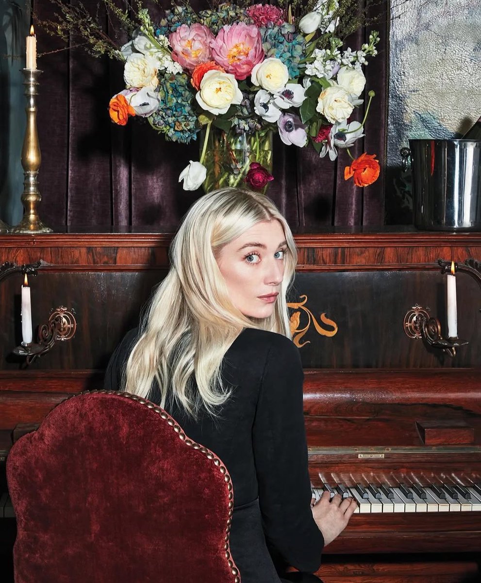 best of elizabeth debicki tweet media