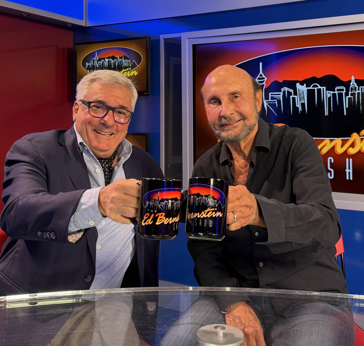 eatinglasvegas's tweet image. Coming up this afternoon at 3:00 on @News3LV — we dive deeply (and chew the fat mightily) with the inimitable #EdBernstein — as we discuss our favorite new #LasVegas #restaurants. 
#TheEdBernsteinShow. 😋🥂🍽️
@EdMBernstein