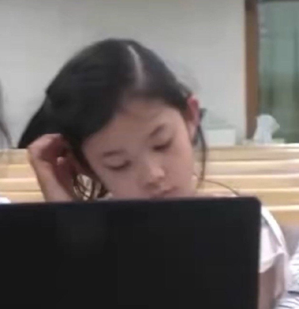 anaapics's tweet photo. this is little noh yuna ㅠㅠ https://t.co/ABGQGKNPpR