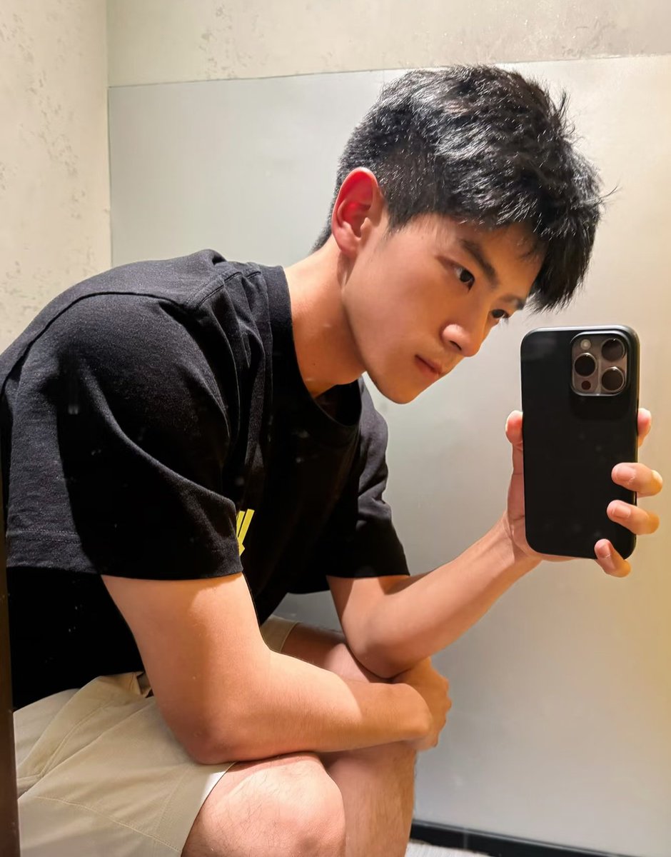 泊舟，(🐔19CM大) tweet media