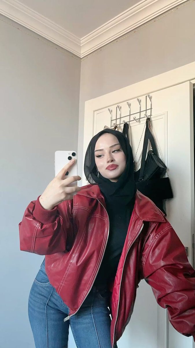 8 mart dünya kadınlar gününe özel şuraya bir tanrıça bırakalım 🛐🛐🛐 #hijab #hijablovers