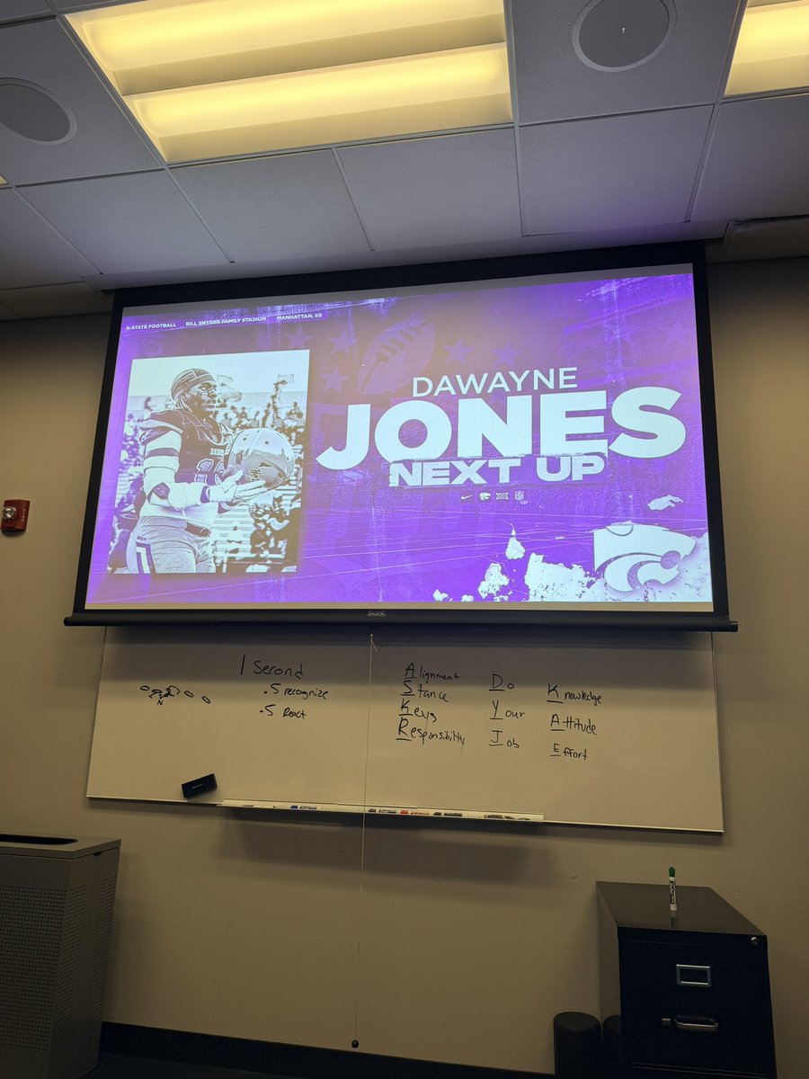 Dawayne Jones 4⭐️ tweet media