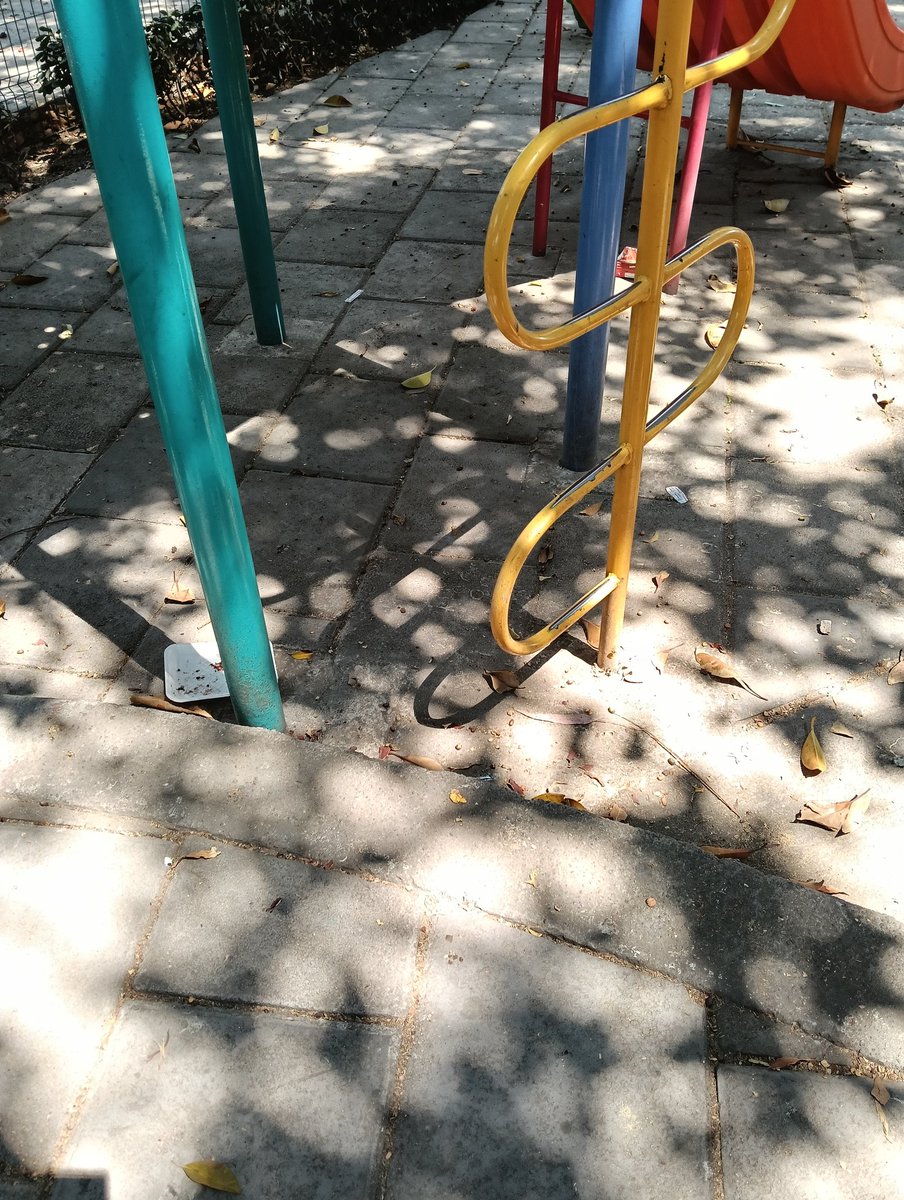 luuuupSnchz's tweet photo. @BJAlcaldia @LuisMendozaBJ
La limpieza de los juegos infantiles en el Parque de San Simon Ticumac NO EXISTE, la cantidad de niños de personas que transitan hoy domingo es muchísima, y definitivamente este no es el único parque que necesita un "arreglito" https://t.co/cY3pT8EOnn