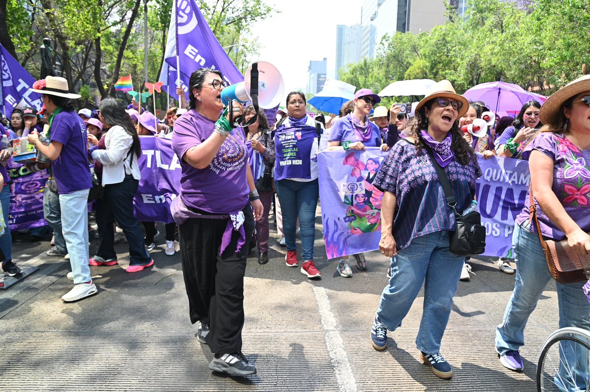 Marchar el 8 de marzo es recordar que nuestros derechos se construyen y defiende todos los días! #8M #ElFeminismoEsDeIzquierda