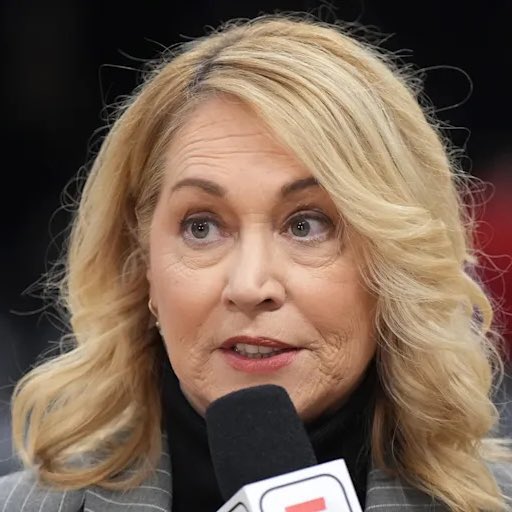 LakeShowYo tweet media