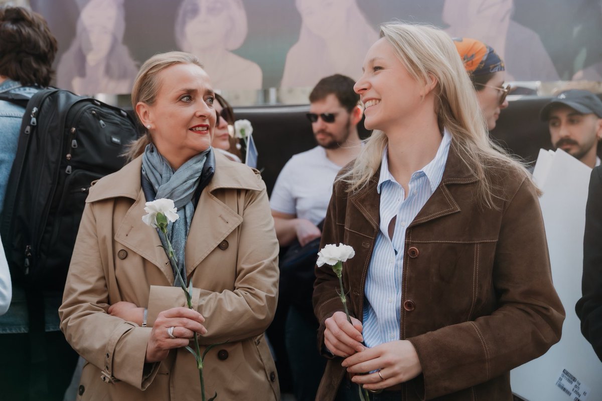 « Votre combat est juste. Continuez, nous sommes des millions de Français à vos côtés. »

À l’occasion de la Journée de la femme, j’ai tenu à apporter mon soutien avec <a href="/AnneSicard1/">Anne Sicard</a> à toutes celles qui se battent chaque jour, notamment le <a href="/Coll_Nemesis/">Collectif Némésis</a>, pour un féminisme patriote.