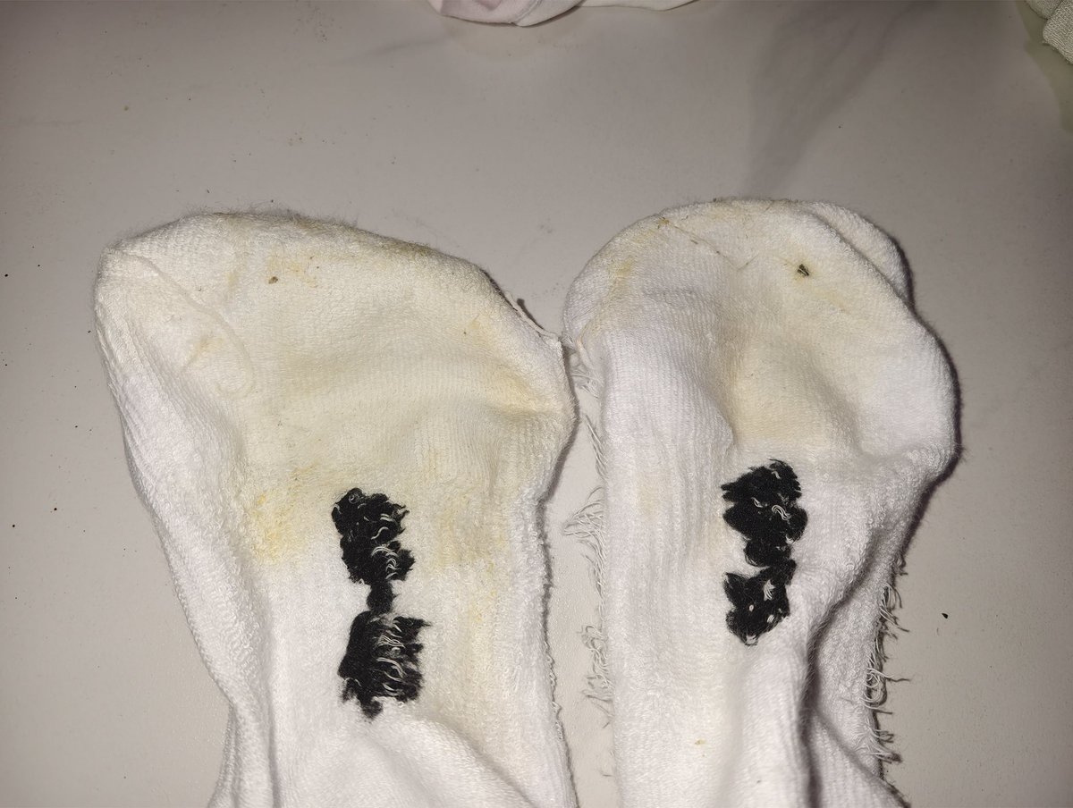 今日暴走成果 发黄单纯让汗浸湿的毛巾底棉袜 深夜放个福利  20带走 仅此一个 后续谁中奖我会在下条帖子公布 自带口令 （不包邮）
#原味 #臭袜子