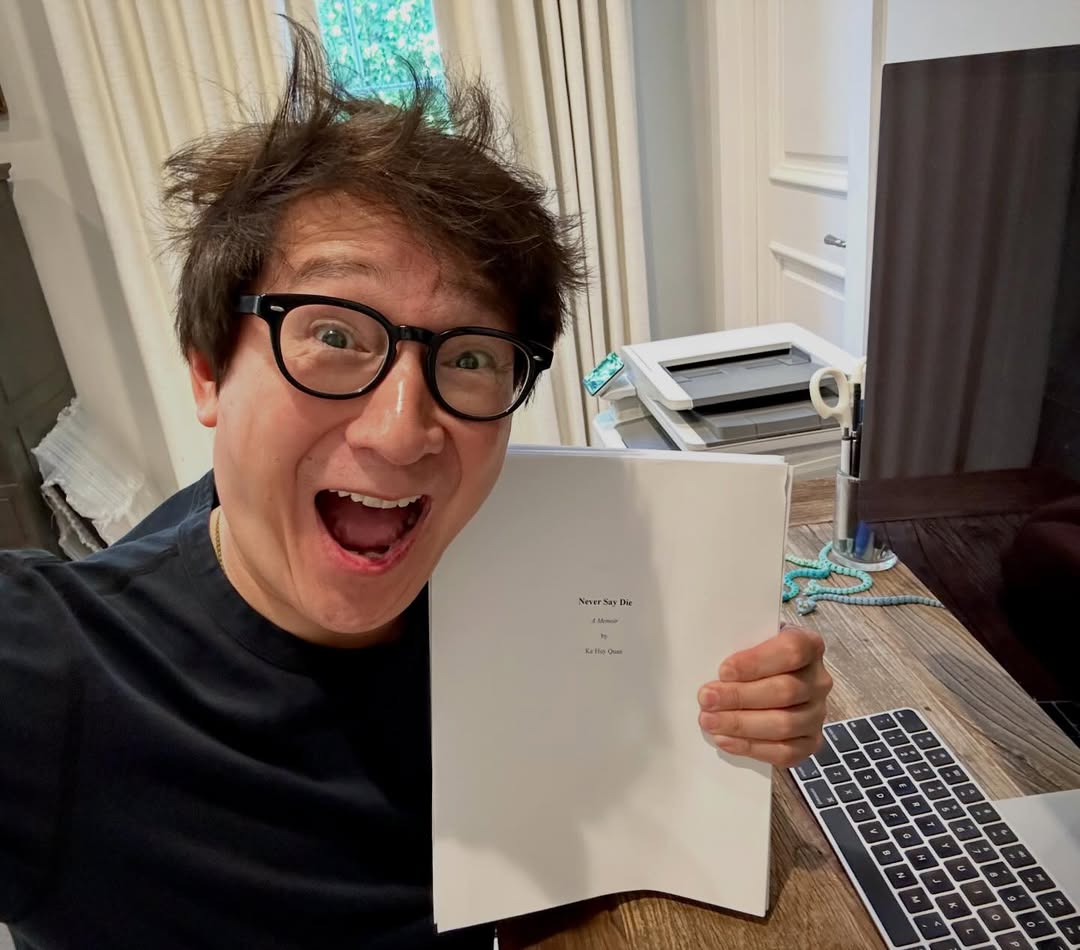 thinkerquan's tweet photo. Ke Huy Quan announces memoir! 
https://t.co/7LTrAyDX4A https://t.co/cpp7ADcDkR