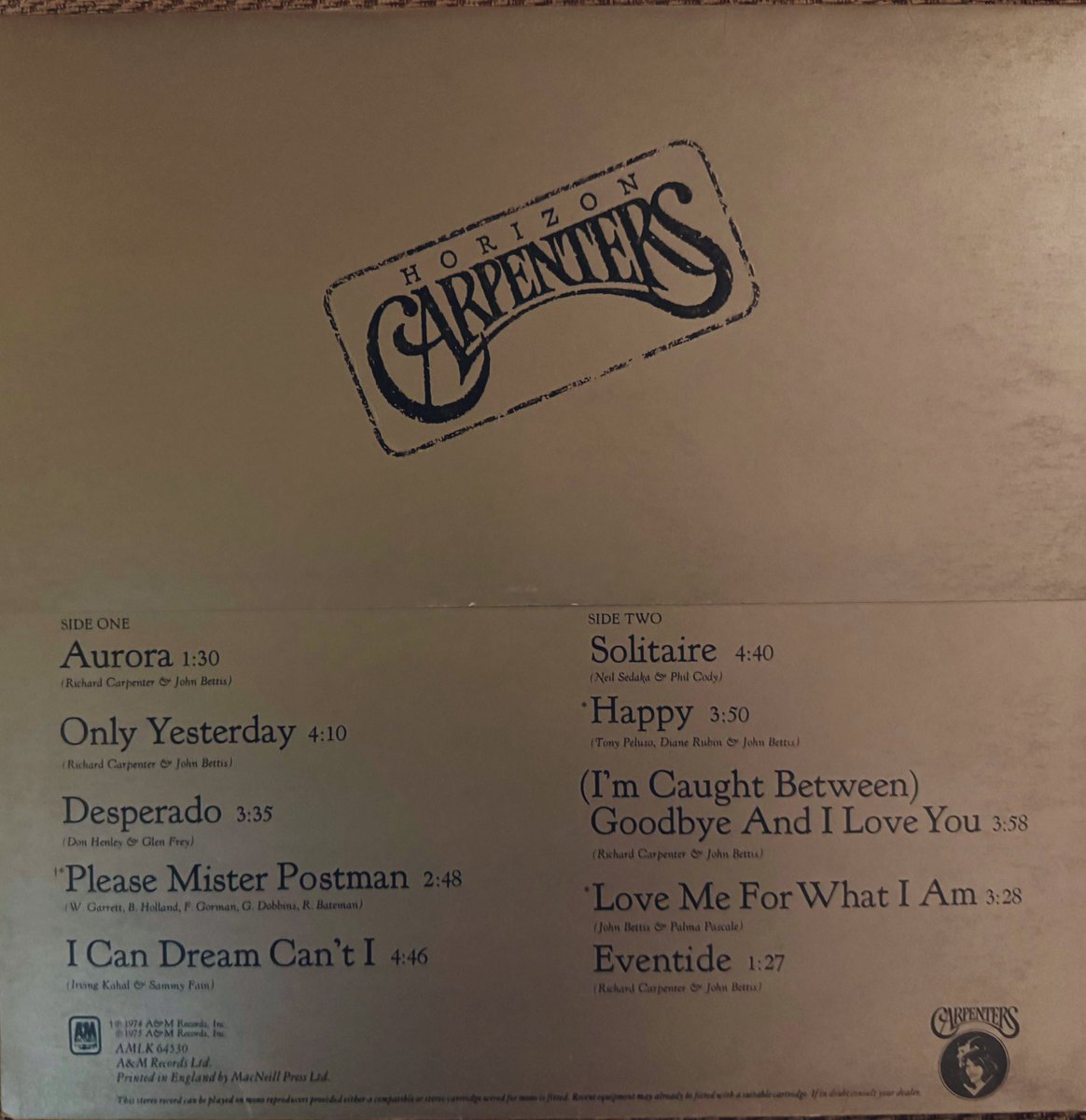 RecordCollect10's tweet photo. #NowPlaying #Carpenters &amp; their 6th studio album, 1975s #Horizon on original #vinyl 

Although it only reached US No 13, it took the top spot in the UK &amp; Japan and includes #PleaseMrPostman (US No 1/UK No 2) #OnlyYesterday (US No 4/UK No 7) &amp; #Solitaire (US No 17/UK No 32) https://t.co/Mh2bTSoFo9