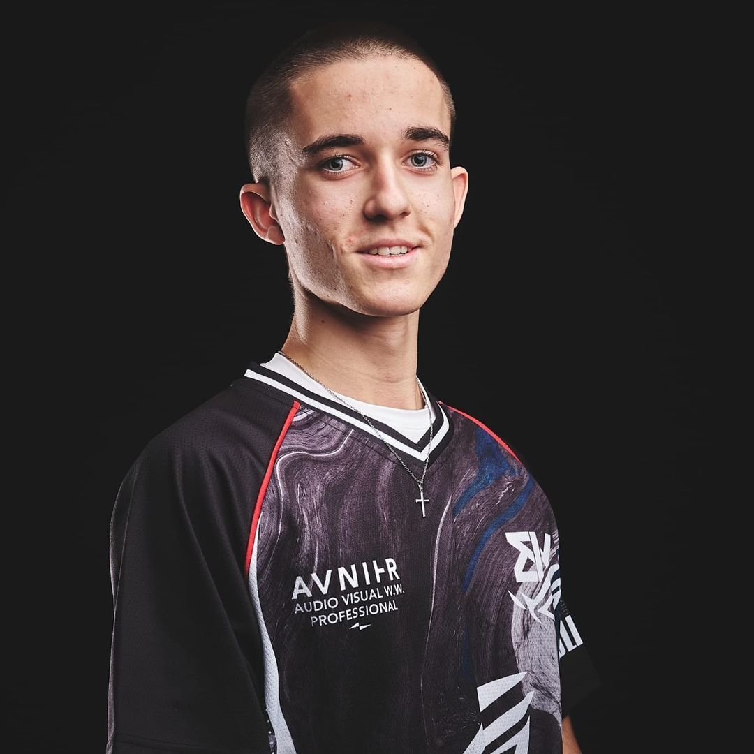 1UP Reecebot tweet media