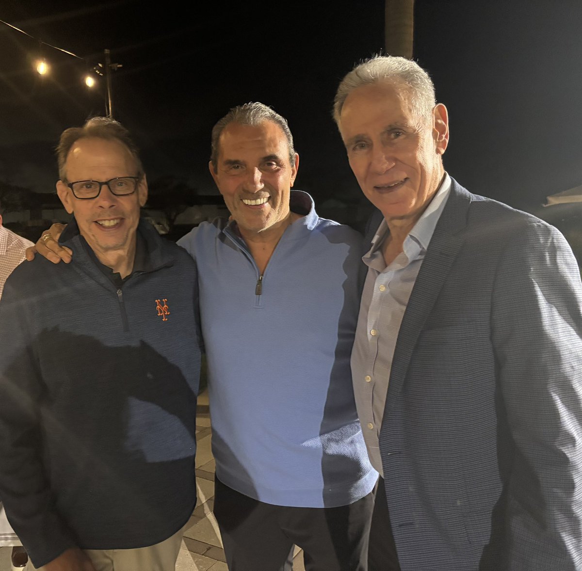 ArtShamsky's tweet photo. Great seeing friends #HowieRose & #LeeMazzilli at last night’s Audacy Radio’s sponsors event. Congrats to both of them on their great careers. #MLB #MetsFans #NYMets https://t.co/RNikjcbuNg