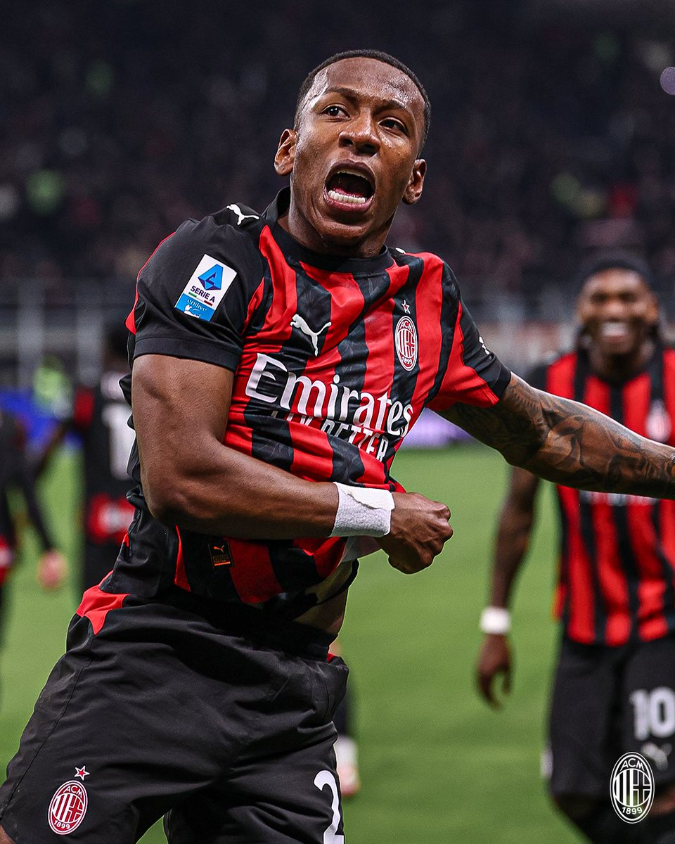 Corazón rossonero ❤️🖤