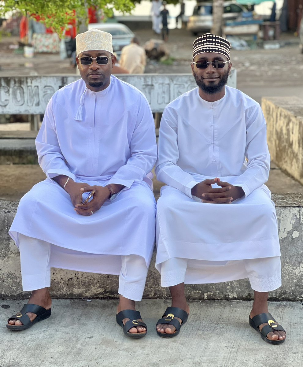 SadSaid269's tweet photo. سبحان الله و الحمد لله و لا إله إلا الله والله أكبر🤲🏾 https://t.co/y8jhA73ycU