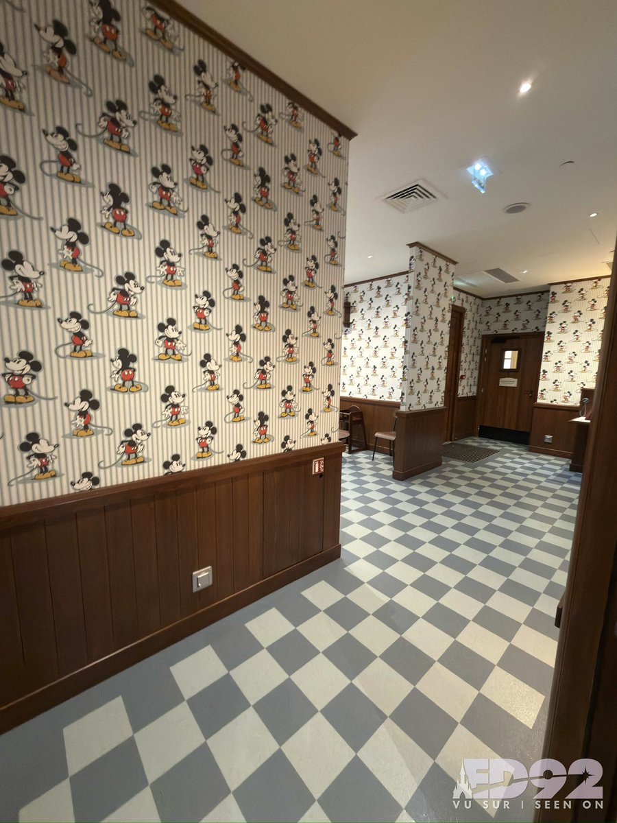 ED92Magic's tweet image. New and lovely baby🍼 care facilities have  opened at Walt Disney Studios✨

Magic spreads all over the walls with Mickey hanging around ❤️✨

Take a look 👀 

#Babycare #DisneylandParis