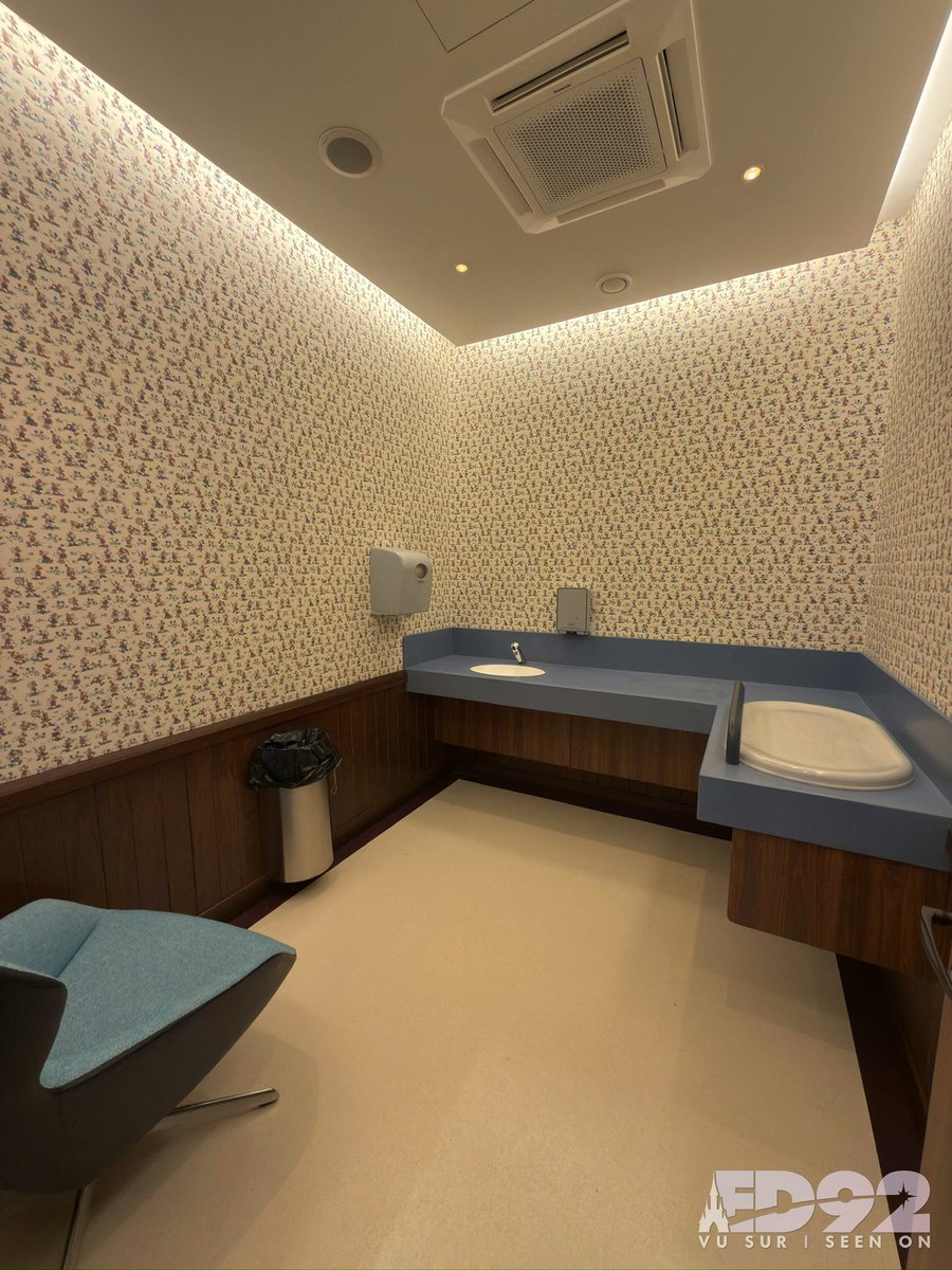 ED92Magic's tweet image. New and lovely baby🍼 care facilities have  opened at Walt Disney Studios✨

Magic spreads all over the walls with Mickey hanging around ❤️✨

Take a look 👀 

#Babycare #DisneylandParis
