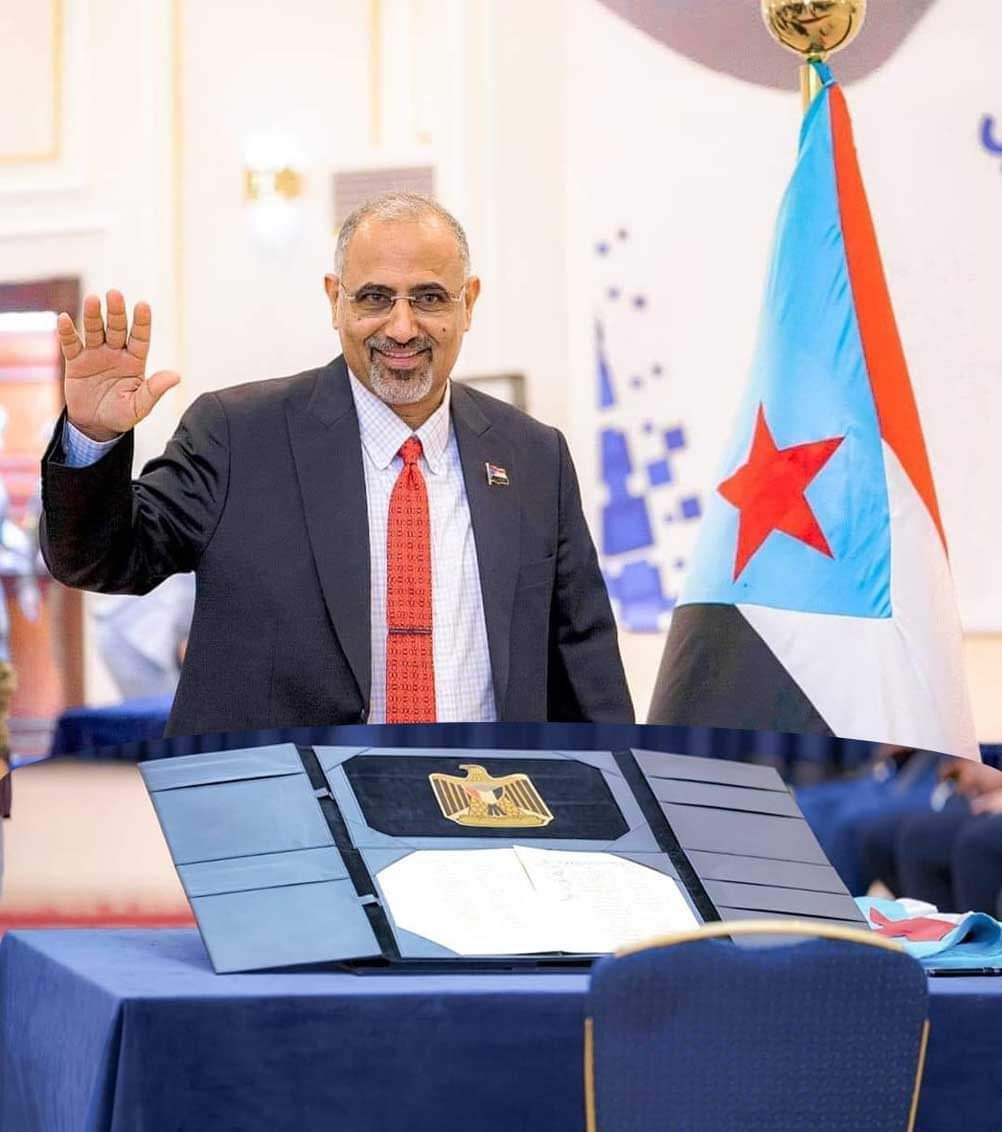 ThabetAli6's tweet photo. لماذا زاد احترام وحب الجنوبيين وغيرهم لعيدروس الزبيدي؟
  لإنه يتحلى بالمصداقية والشجاعة والنزاهة والعصامية والكاريزما...والاهم من كل ذلك أنه تعرض لظلم فادح من عدو غاشم وخيانة بعض معاونيه...ما زاد من تعاطف وحب الناس له https://t.co/8oWFbaCMjU