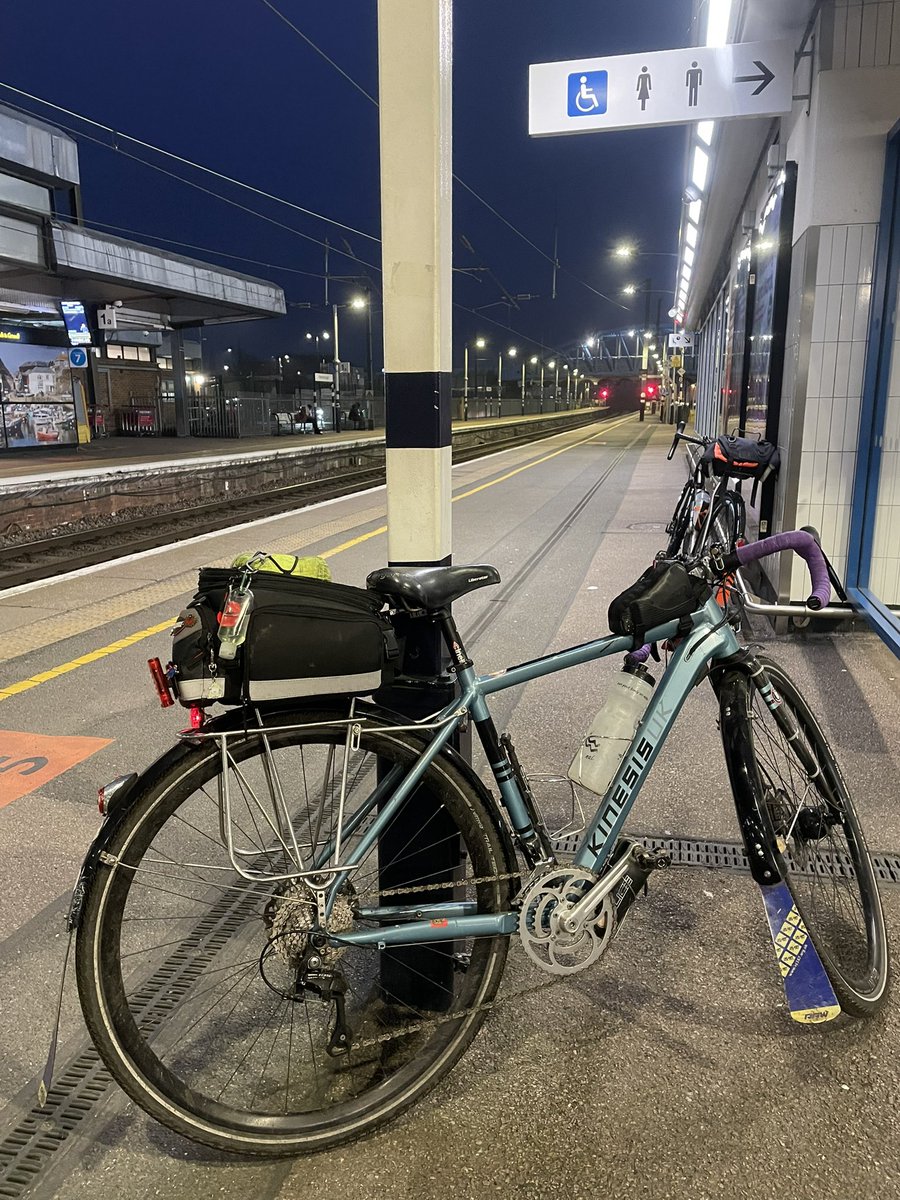 Sunniethehoob's tweet photo. Living the dream plus #smallbearsneedbeer 166km ridden. Our longest ride since Hoom busy her elbow in October! https://t.co/RLofp74qWZ