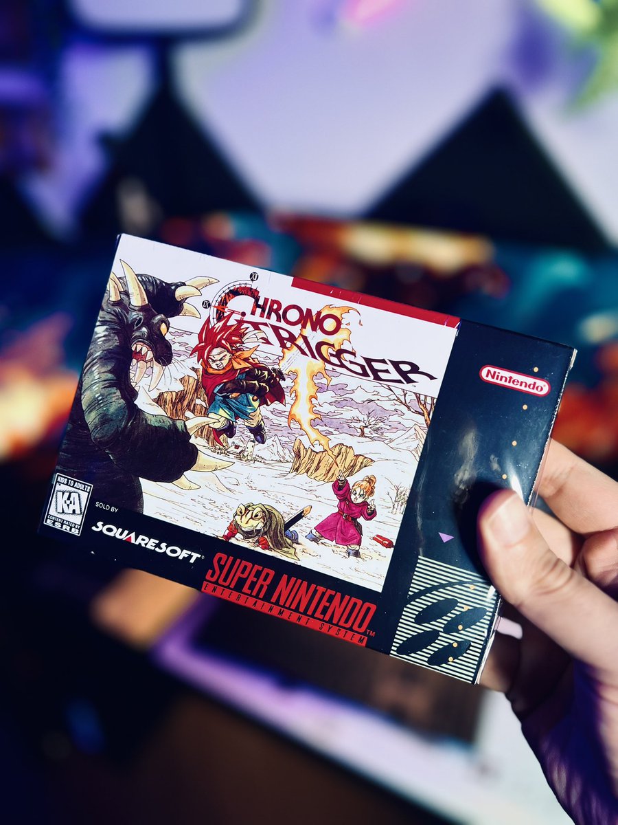 dricoverso's tweet photo. 🕹️ Enquanto não crio coragem paga pagar 2K em uma Chrono Trigger Original, vou me contentando com uma reprozinha completa na caixa.

#chronotrigger #snes #supernintendo #retrogaming https://t.co/tWKml9jBTX