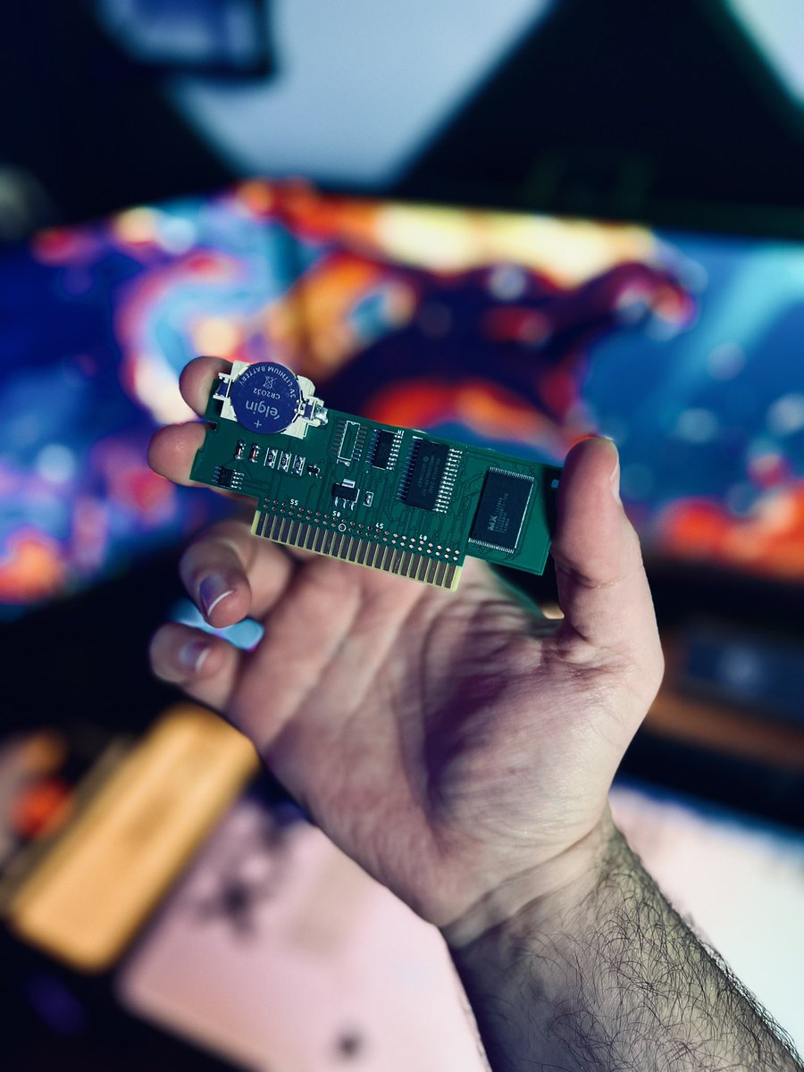 dricoverso's tweet photo. 🕹️ Enquanto não crio coragem paga pagar 2K em uma Chrono Trigger Original, vou me contentando com uma reprozinha completa na caixa.

#chronotrigger #snes #supernintendo #retrogaming https://t.co/tWKml9jBTX
