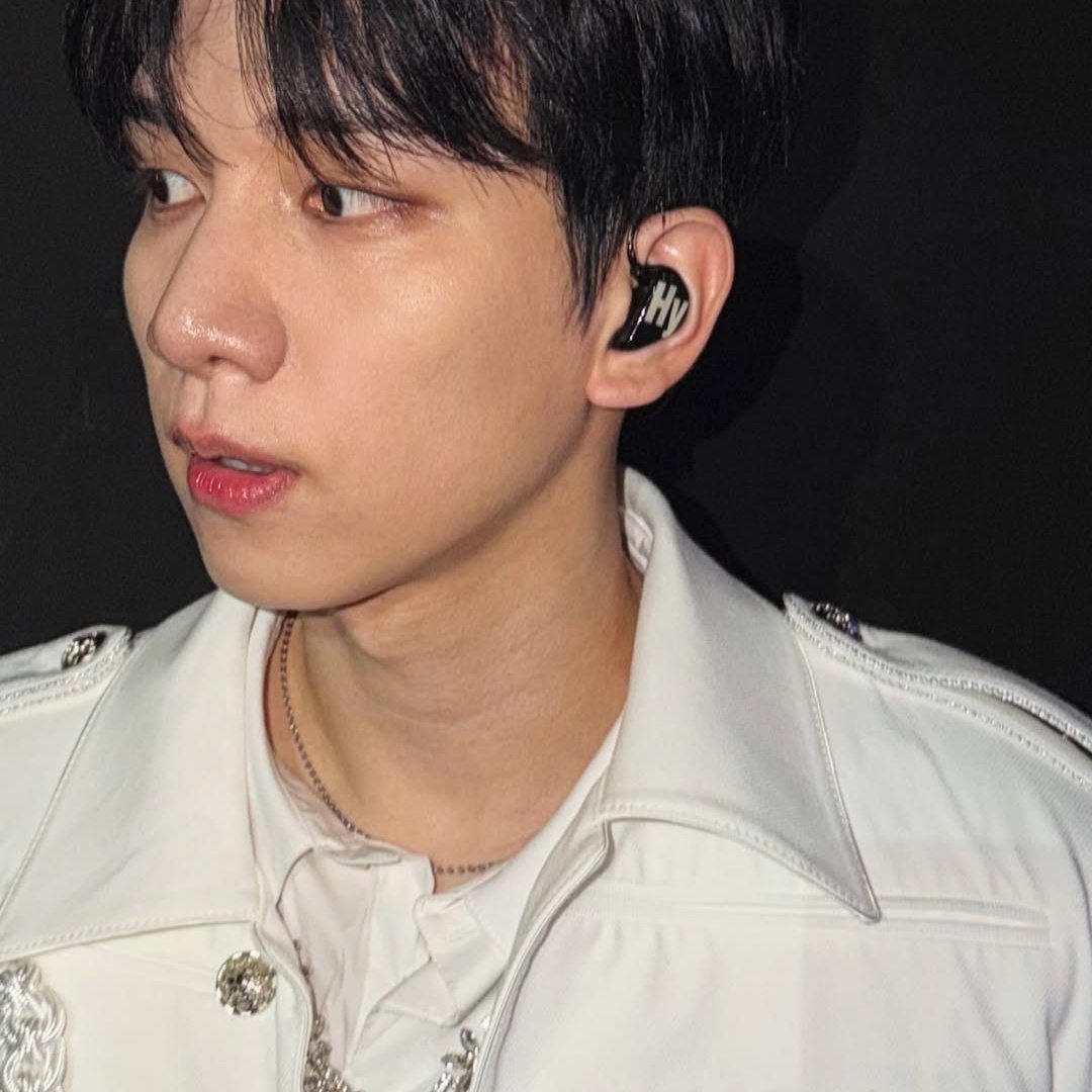 VIXX BASE tweet media