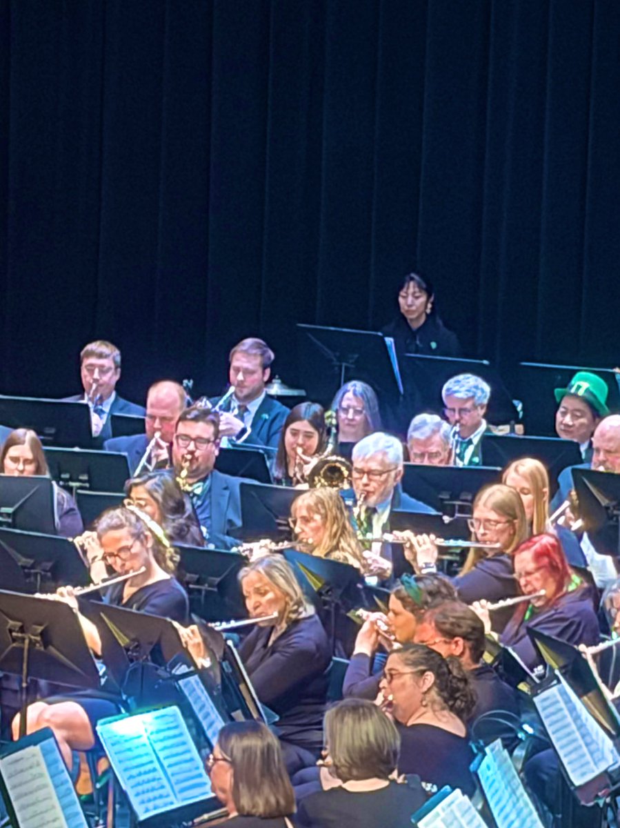 asianposh2022's tweet photo. Wonderful Concert  ☘️☘️☘️#dublinwindsymphony  FULL auditorium!  #scioto https://t.co/ok5fCeX3Ds