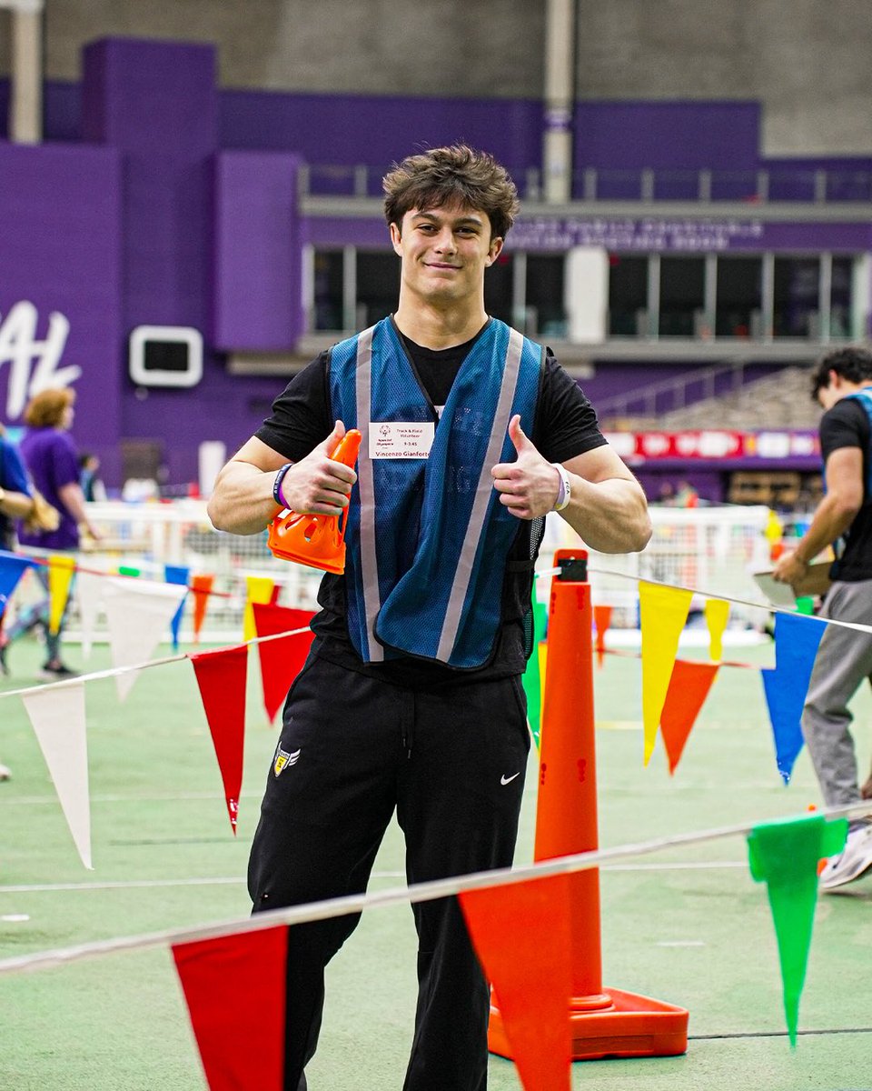 UNI Football tweet media