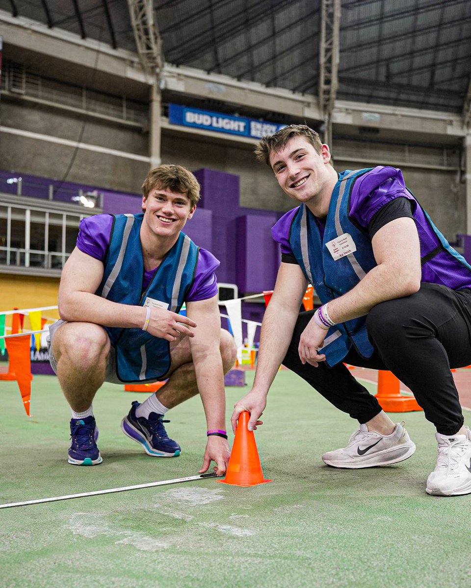 UNI Football tweet media