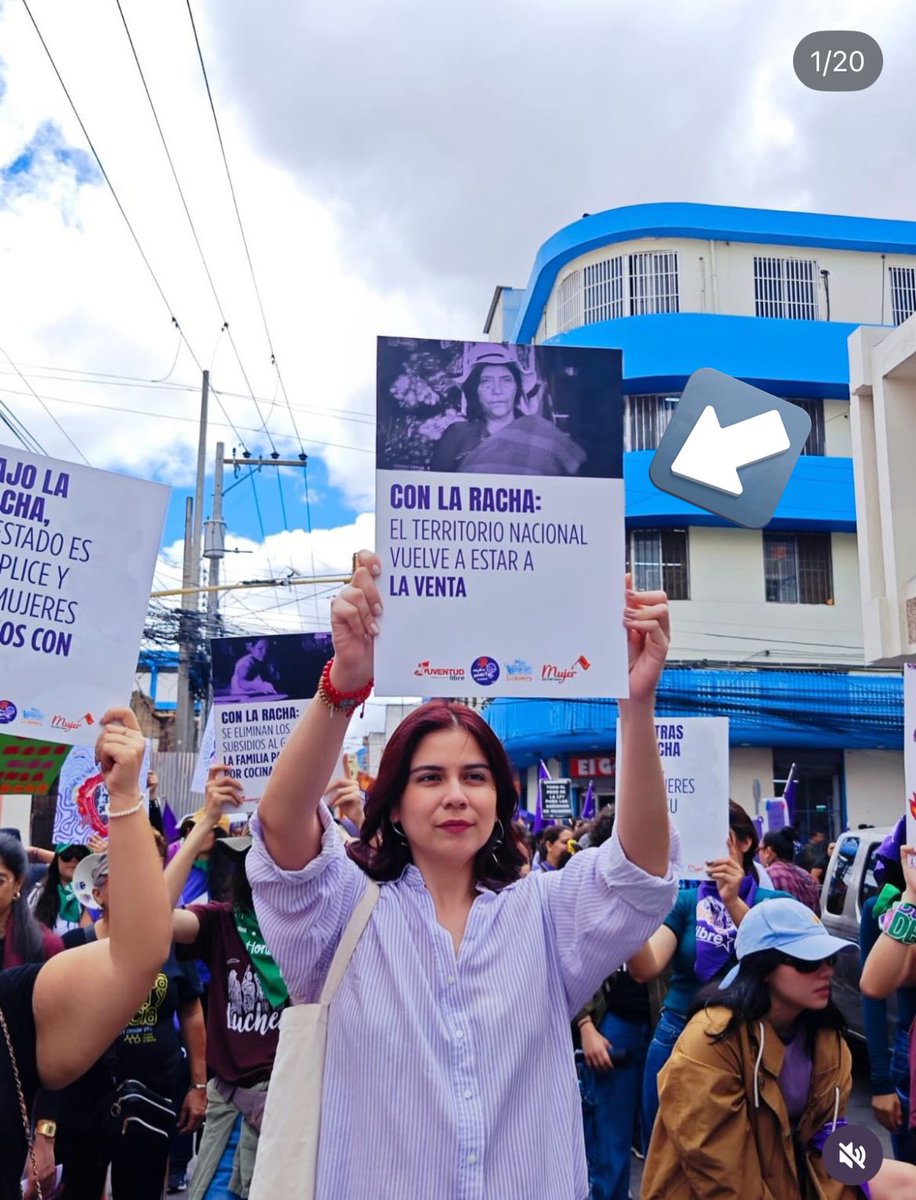 Vos y todas sus Feminazis sons un chiste. 

Según vos tu grupito no usan todo políticamente. 😂