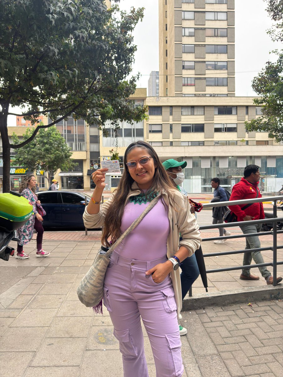 Hasta hace muy poco las mujeres no podíamos votar. Hoy #8M ejercemos nuestro derecho con la responsabilidad de elegir bien, por las que no pudieron, y por las que, incluso ahora, todavía siguen enfrentando barreras.

¡Yo voté solamente Cámara y Senado! 💜