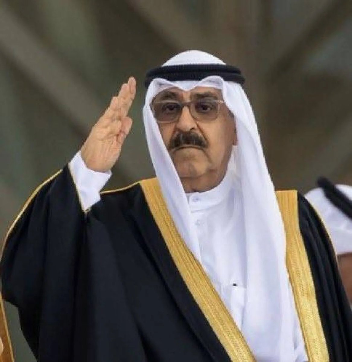 J4Bbv's tweet photo. من فوقنا ايران ترسل قذايف
والدار بعد الله حموها رجاله

حتى مع الحاصل نشرع مضايف
والعود بالشارع يلاعب عياله

#الكويت_الآن 
#الكويت_الله_حافظها https://t.co/mUy1I0ajhC
