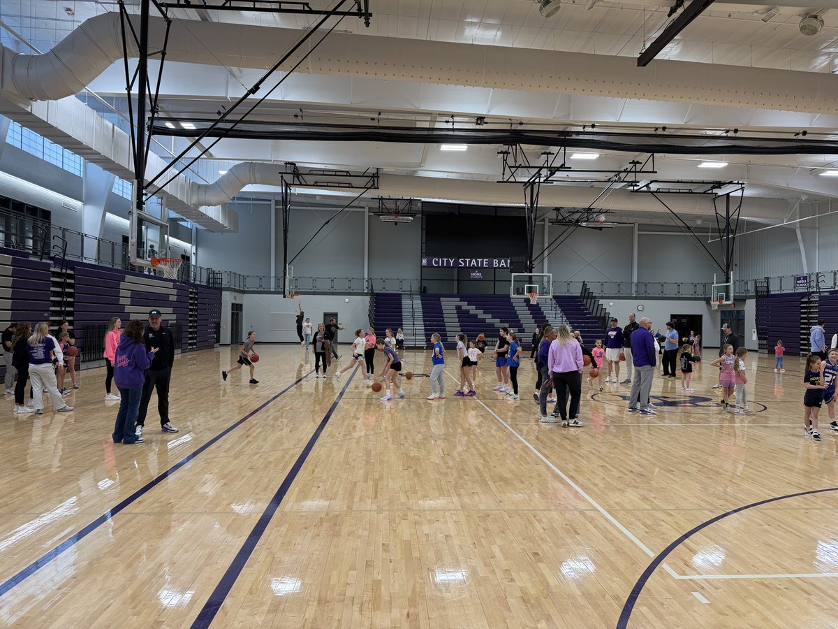 Norwalk Girls Basketball tweet media
