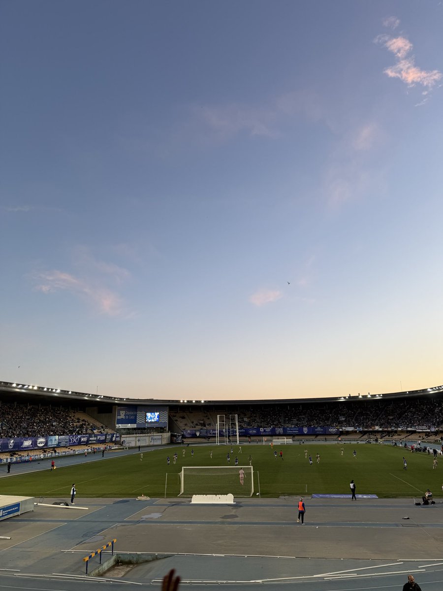 Lydiardgzz tweet media