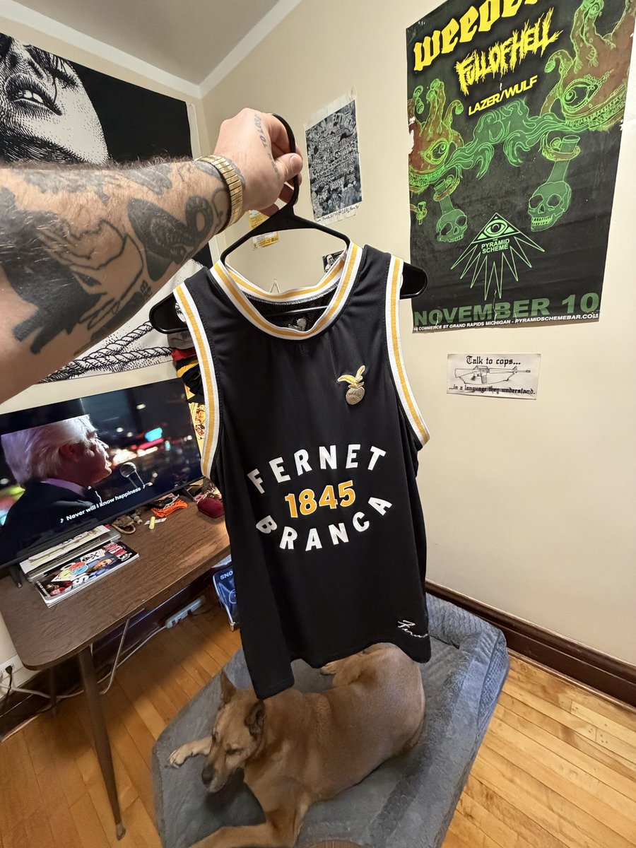 reef jerky tweet media