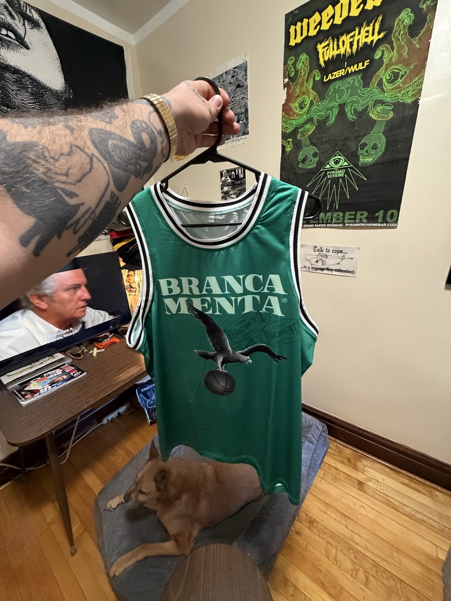 reef jerky tweet media