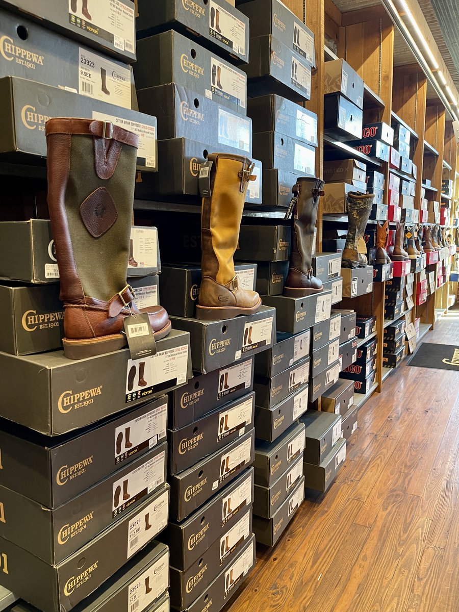 harrys1939's tweet image. ✌️Week 2 March Madness Begins! $20.00 off ALL Adult Footwear this week only. Shop Monday - Saturday 9am-5:30pm 🤠

#westernstore #bootsale #shoesale #sansabatexas #sansabatx #texashillcountry #centraltexas #texasspringbreak #footwearsale #cowboyboots #cowgirlboots #westernstyle