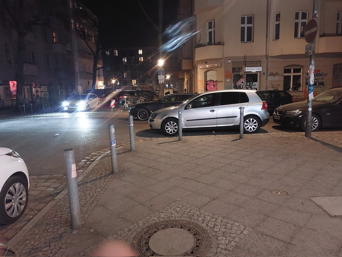Klar kann man so parken...