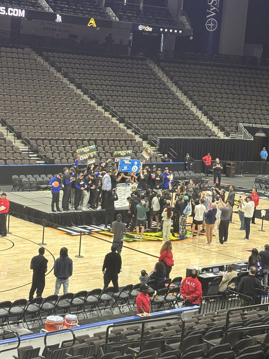 ManiBenton tweet media