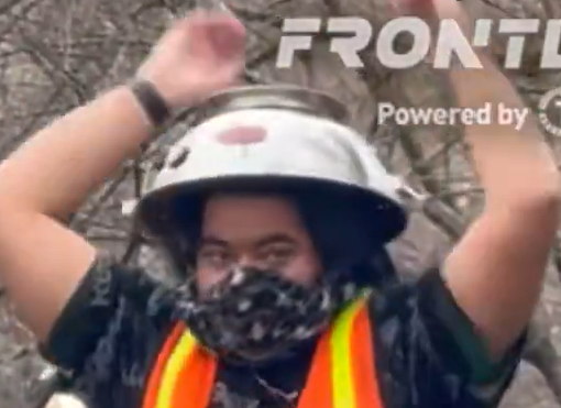 TruthSlingerX's tweet image. .
🙄International Women's Day: Women have gathered in Central Park in New York City to take part in “rage exercises.”   

The women can be heard doing a ritual and then screaming to let out their anger.

The colander helmet is a nice touch...

#mentalillness