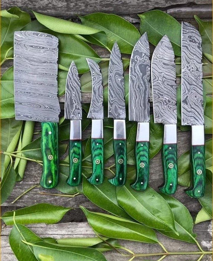 knivesmaker786's tweet image. 🔪 Damascus Steel Kitchen Knives Set for Sale! Handcrafted with sharp, patterned blades and ergonomic handles for ultimate cutting performance. Perfect for chefs and cooking enthusiasts. #DamascusKnives #USAMade #KitchenGear #ChefTools #HighCarbonSteel #CookingEssentials