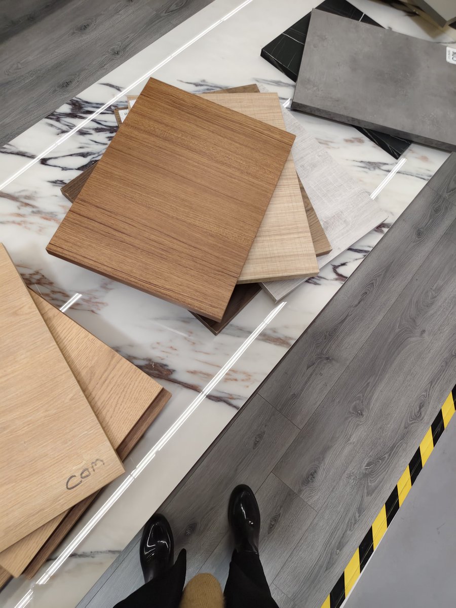 HaleNurDaglar's tweet photo. Küçük bir mimari keşif: baktım, seçtim, renk paletini kafamda netleştirdim.💃🤎✅ @Koctas
#MaterialCheck #DesignMood #ColorPalette #ArchitectureDaily https://t.co/zwsU4Gtk3I
