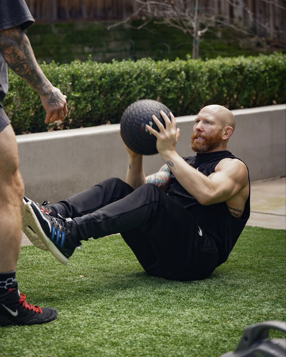 JOSH EMMETT tweet media