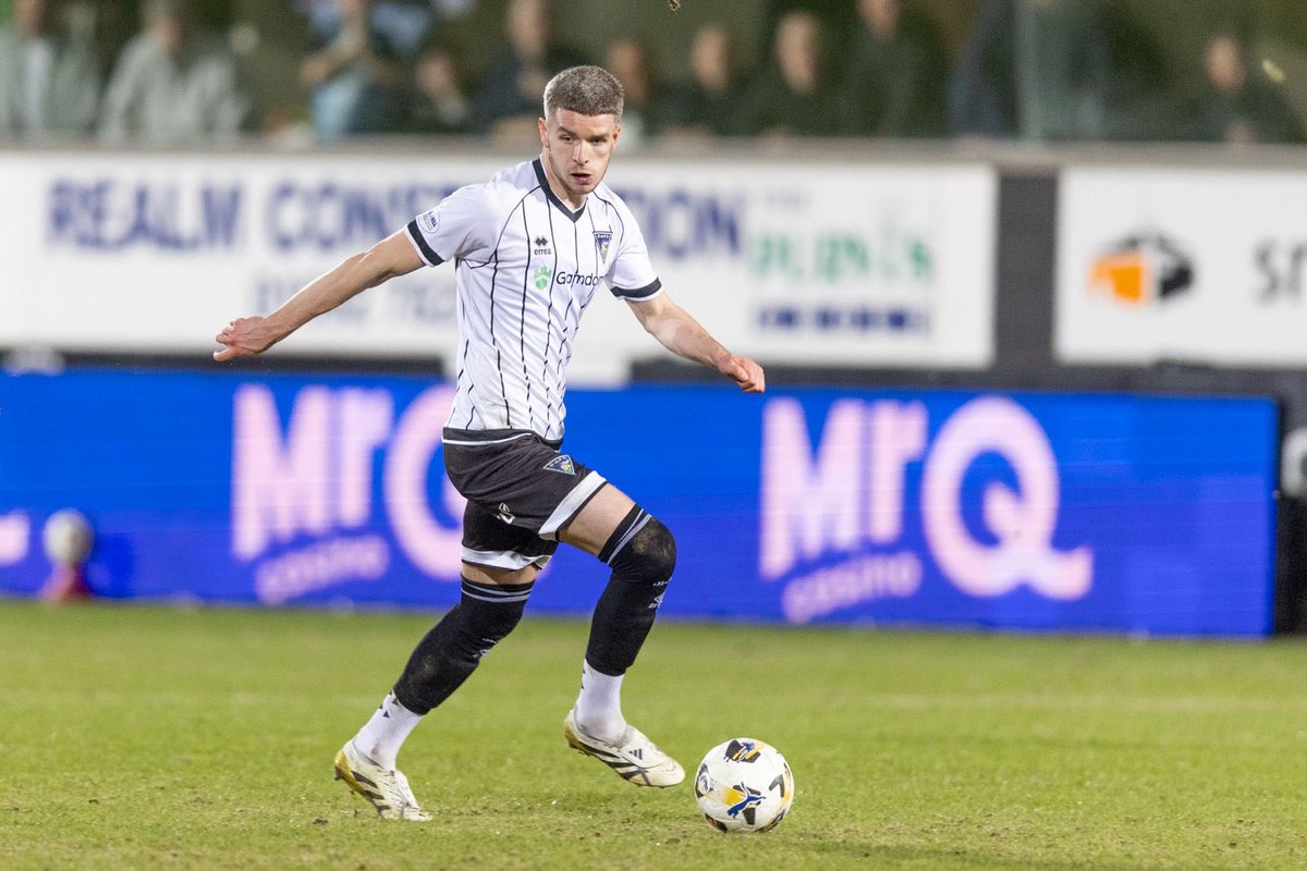 Charlie Gilmour tweet media