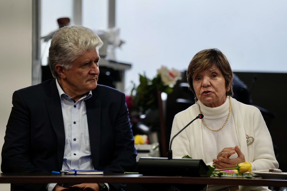 JencaMiroslav's tweet image. En la #ITPS, @UAcuerdoPaz @ARNColombia @UNPColombia @mindefensa @CCOETFFMM @ComunesCoL @PoliciaUNIPEP @PGN_COL @MisionONUCol monitoreamos desarrollo de la jornada, privilegiando garantías de seguridad para firmantes de paz a través de 10 ITPS regionales y más de 20 ITPS locales.