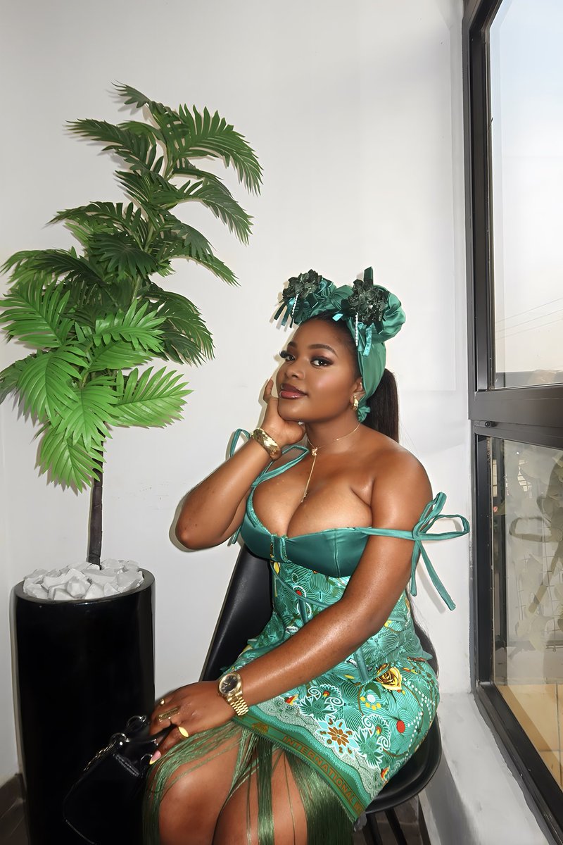 EbesohYoland's tweet photo. 𝑯𝒂𝒑𝒑𝒚 𝒊𝒏𝒕𝒆𝒓𝒏𝒂𝒕𝒊𝒐𝒏𝒂𝒍 𝒘𝒐𝒎𝒆𝒏’𝒔 𝒅𝒂𝒚 💚
#InternationalWomensDay cameroon🇨🇲 https://t.co/yAu9sMTbM0