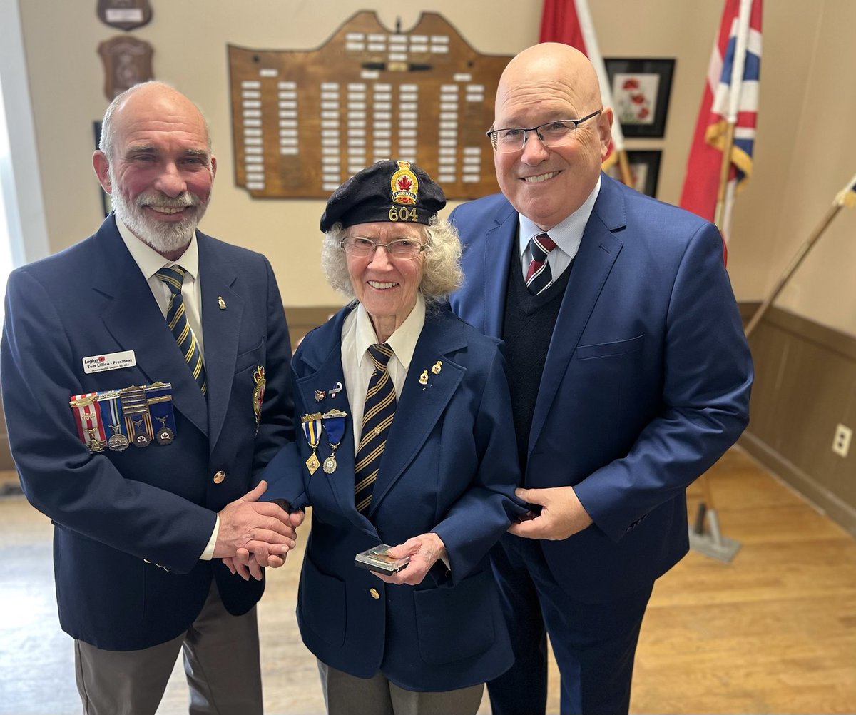 Steve Clark tweet media