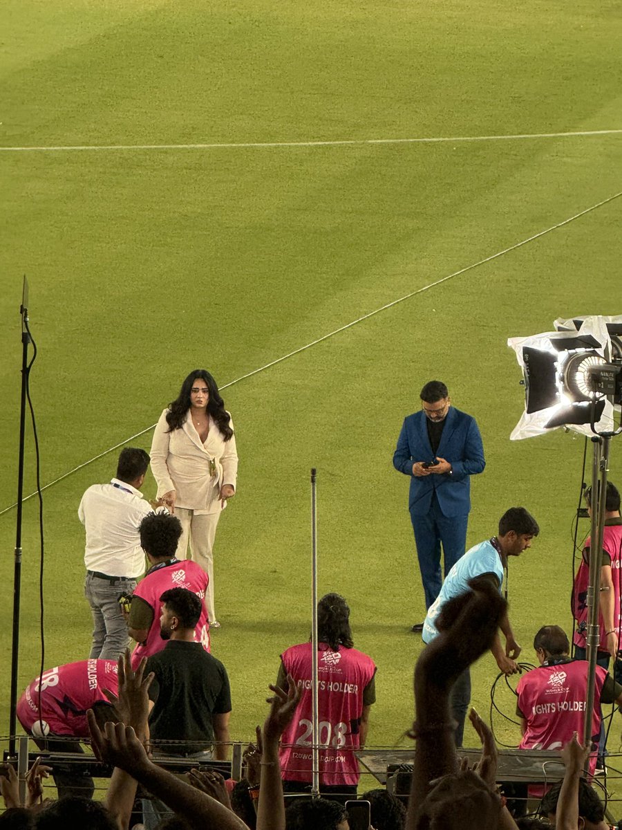 chintan_mi4's tweet photo. @StarSportsIndia I was there for witness.. https://t.co/sSIiOMRPog