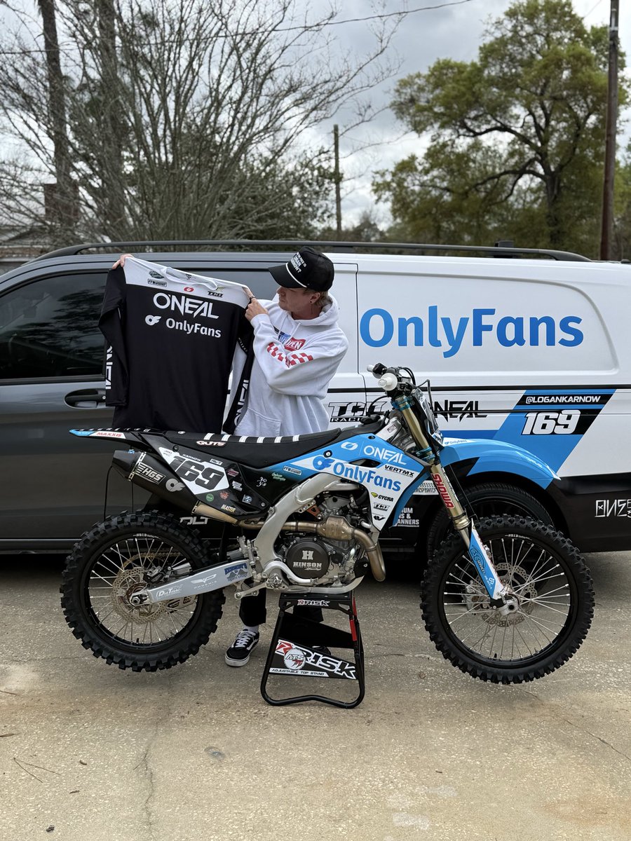 Logan Karnow tweet media