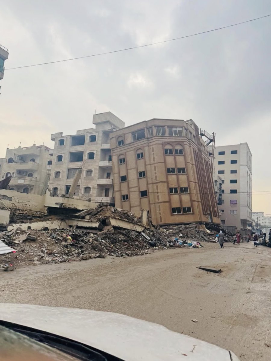 palestineasdiqa's tweet photo. Kareem needs our urgent attention and support! He hasn’t received anything in almost a month!!!! Kareem was one of the first we fundraised for, and we raised enough for him to evacuate. But he was never able to to do so. His family is still struggling. https://t.co/QE8GyD4WKX https://t.co/FQ4fbah8Zj
