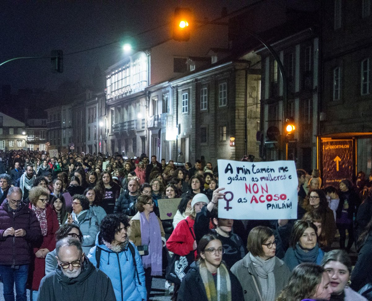 Podemos Compostela tweet media